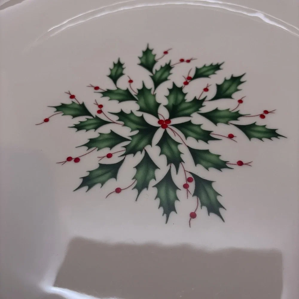 Lenox Holiday Holly and Berries Large Serving‎ Dish - 2